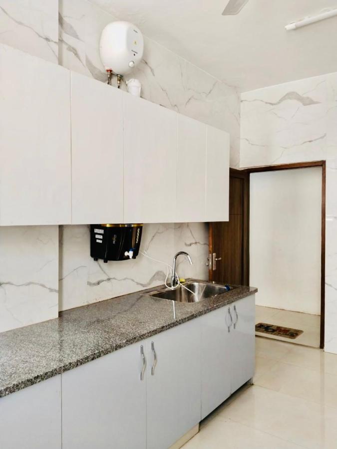 Fortune Home Service Apartment 2Bhk,E28 Saket 2A Új-Delhi Kültér fotó