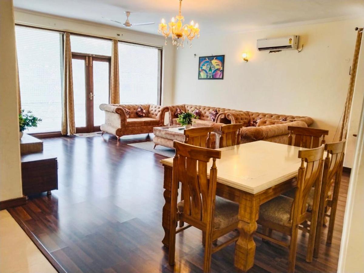 Fortune Home Service Apartment 2Bhk,E28 Saket 2A Új-Delhi Kültér fotó
