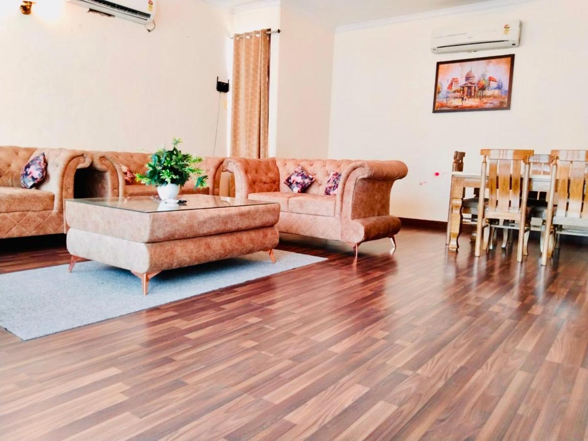Fortune Home Service Apartment 2Bhk,E28 Saket 2A Új-Delhi Kültér fotó